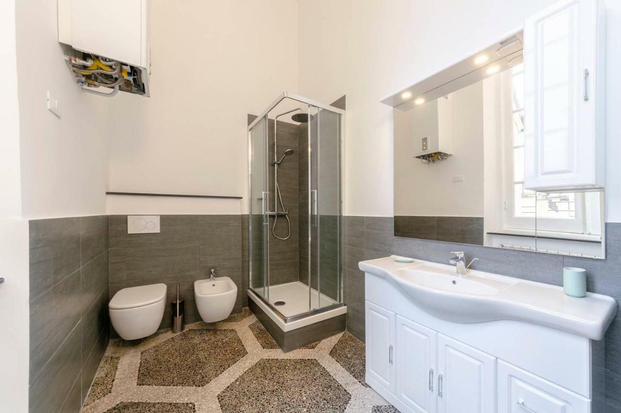 Joivy Elegant Flat For 7, In The Heart Of Genoa Appartement Buitenkant foto