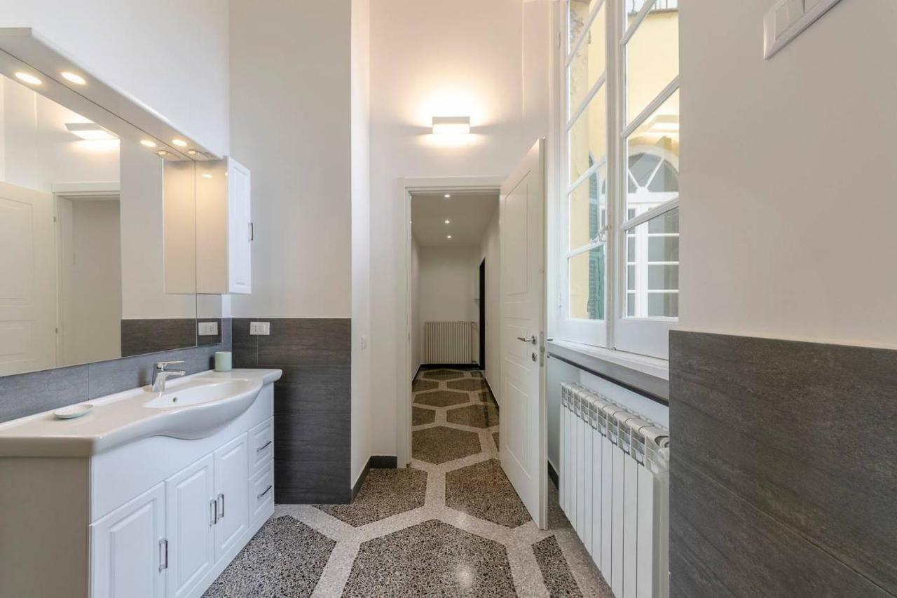 Joivy Elegant Flat For 7, In The Heart Of Genoa Appartement Buitenkant foto