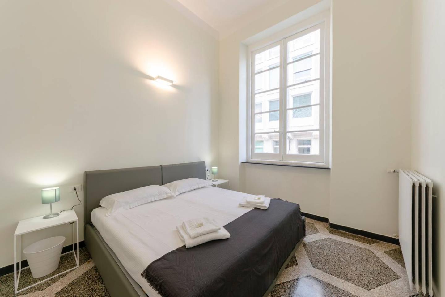 Joivy Elegant Flat For 7, In The Heart Of Genoa Appartement Buitenkant foto
