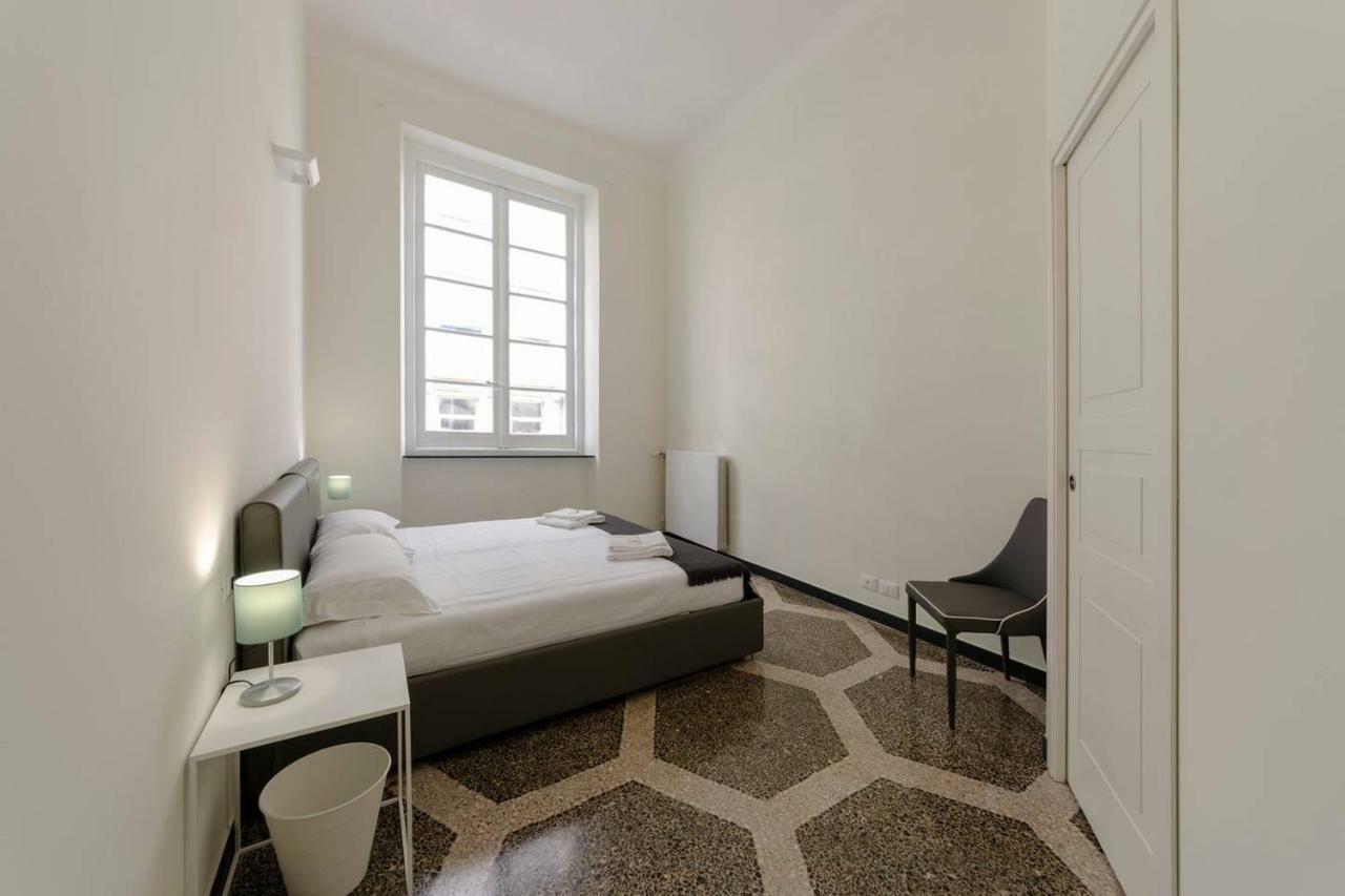 Joivy Elegant Flat For 7, In The Heart Of Genoa Appartement Buitenkant foto
