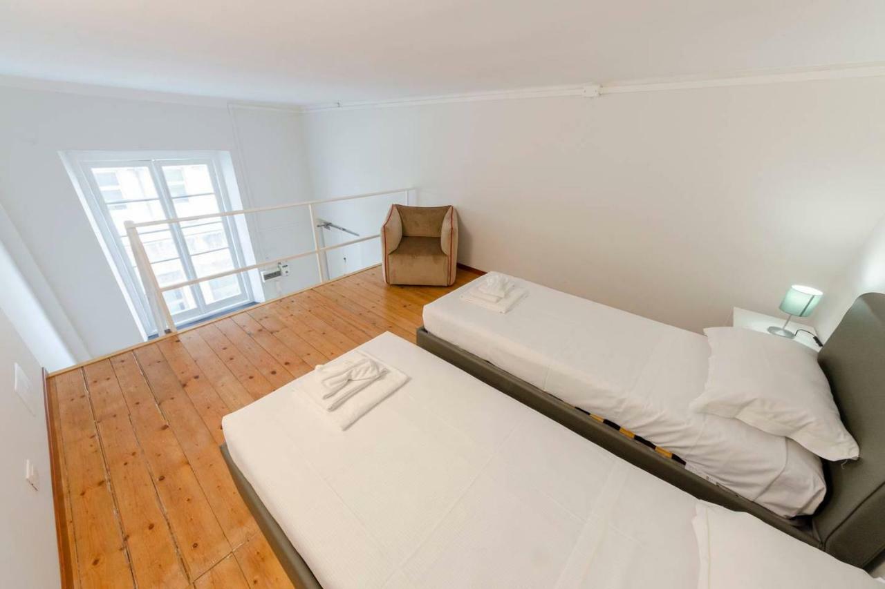 Joivy Elegant Flat For 7, In The Heart Of Genoa Appartement Buitenkant foto
